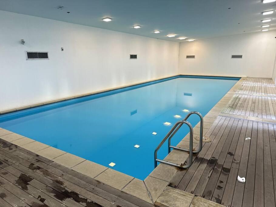 Immaculate 3 Bd 2 Bth Apartment -Free Carpark & Pool Auckland Exterior photo