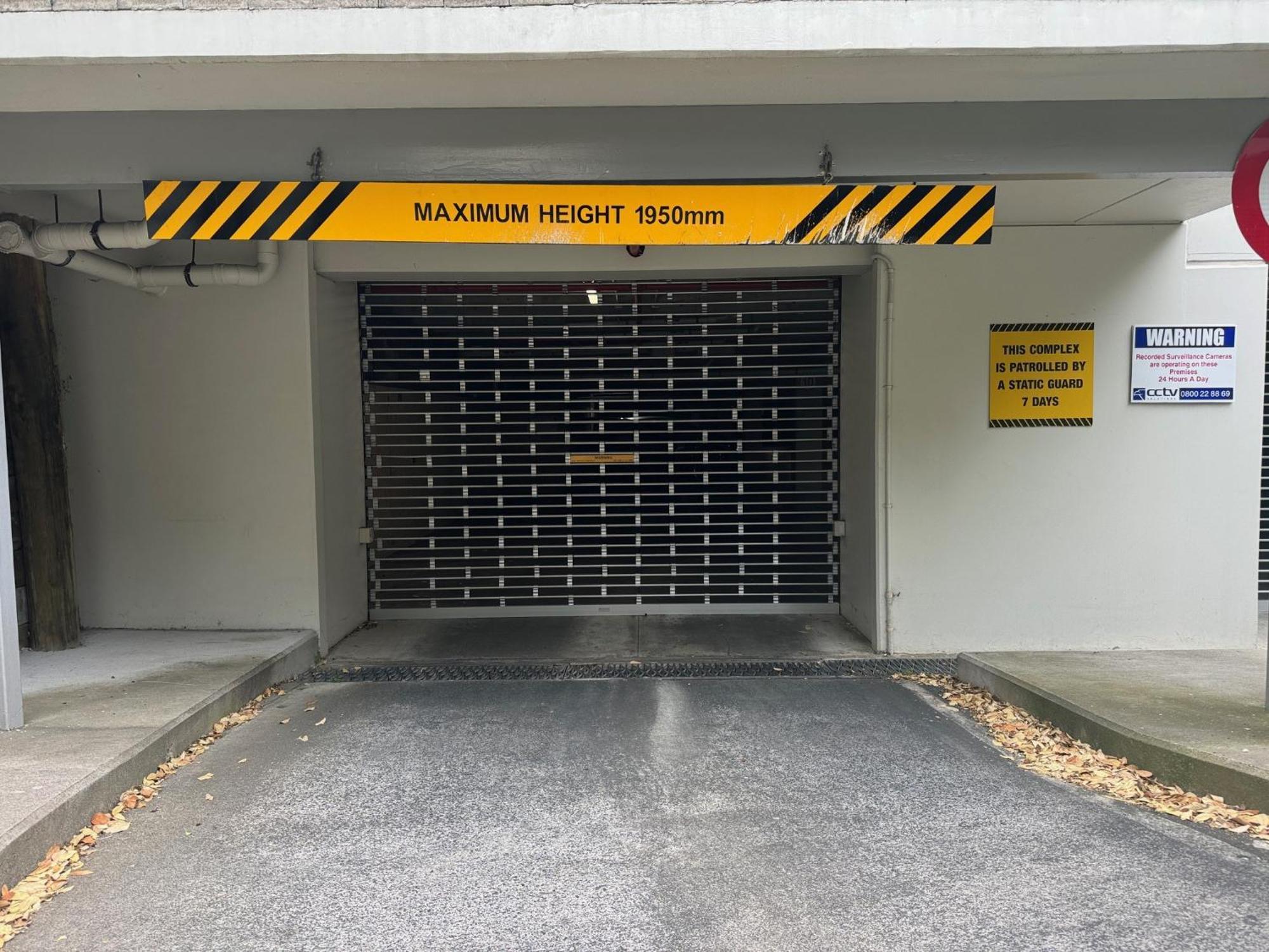 Immaculate 3 Bd 2 Bth Apartment -Free Carpark & Pool Auckland Exterior photo